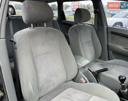 Черный Шевроле Лачетти, объемом двигателя 1.8 л и пробегом 202 тыс. км за 3999 $, фото 23 на Automoto.ua