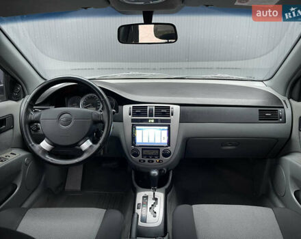 Черный Шевроле Лачетти, объемом двигателя 1.8 л и пробегом 170 тыс. км за 4400 $, фото 6 на Automoto.ua