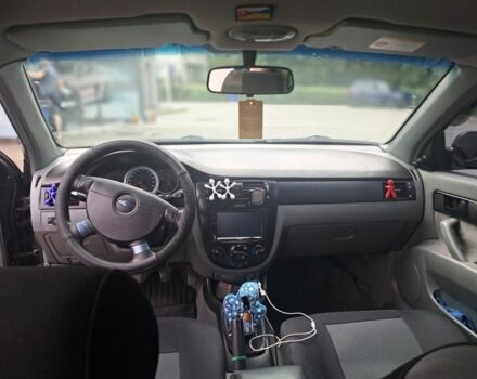 Черный Шевроле Лачетти, объемом двигателя 1.6 л и пробегом 350 тыс. км за 3500 $, фото 9 на Automoto.ua