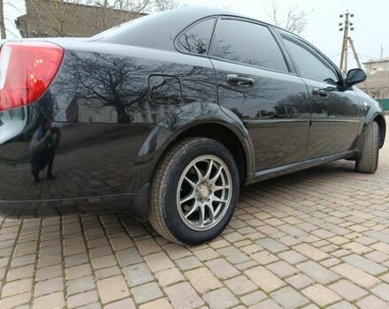 Черный Шевроле Лачетти, объемом двигателя 1.8 л и пробегом 197 тыс. км за 4350 $, фото 5 на Automoto.ua