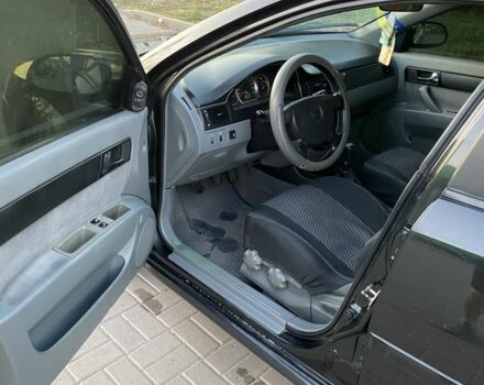 Черный Шевроле Лачетти, объемом двигателя 1.8 л и пробегом 200 тыс. км за 3800 $, фото 8 на Automoto.ua