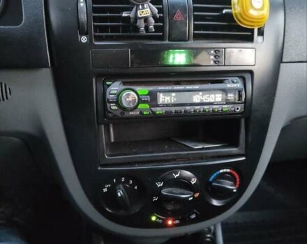 Черный Шевроле Лачетти, объемом двигателя 1.8 л и пробегом 244 тыс. км за 4200 $, фото 22 на Automoto.ua