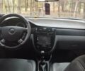 Черный Шевроле Лачетти, объемом двигателя 1.8 л и пробегом 150 тыс. км за 4499 $, фото 5 на Automoto.ua