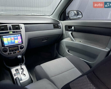 Черный Шевроле Лачетти, объемом двигателя 1.8 л и пробегом 170 тыс. км за 4400 $, фото 7 на Automoto.ua