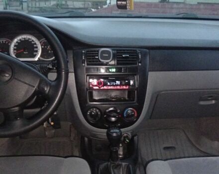 Черный Шевроле Лачетти, объемом двигателя 1.6 л и пробегом 138 тыс. км за 5500 $, фото 6 на Automoto.ua