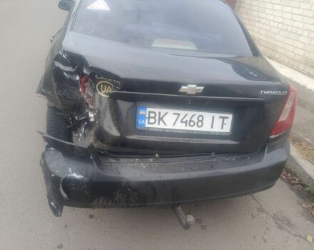 Черный Шевроле Лачетти, объемом двигателя 1.8 л и пробегом 200 тыс. км за 2100 $, фото 6 на Automoto.ua