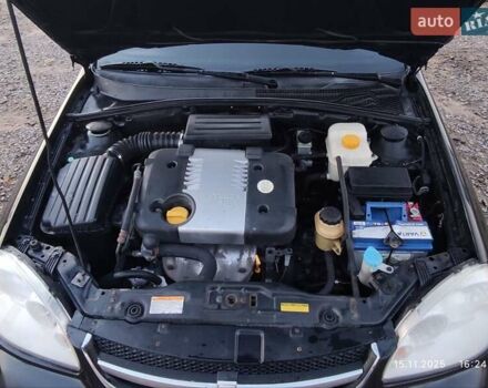 Черный Шевроле Лачетти, объемом двигателя 1.8 л и пробегом 244 тыс. км за 4200 $, фото 16 на Automoto.ua