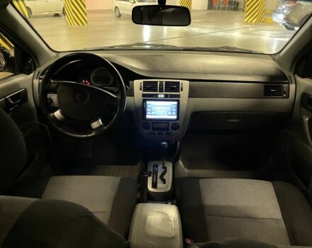 Черный Шевроле Лачетти, объемом двигателя 1.8 л и пробегом 170 тыс. км за 4500 $, фото 13 на Automoto.ua