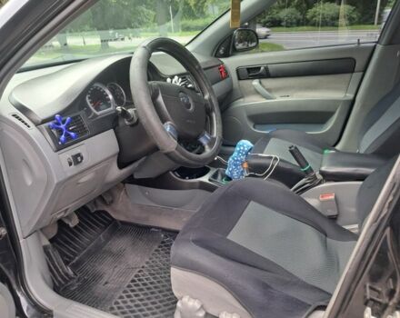 Черный Шевроле Лачетти, объемом двигателя 1.6 л и пробегом 350 тыс. км за 3500 $, фото 6 на Automoto.ua