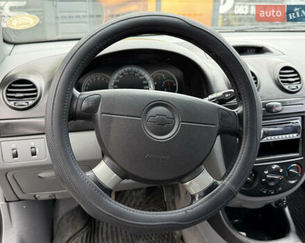 Черный Шевроле Лачетти, объемом двигателя 1.8 л и пробегом 202 тыс. км за 3999 $, фото 38 на Automoto.ua