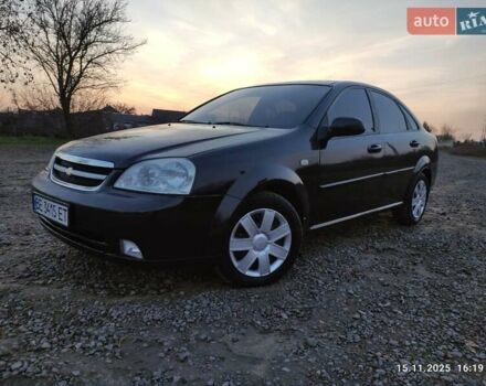 Черный Шевроле Лачетти, объемом двигателя 1.8 л и пробегом 244 тыс. км за 4200 $, фото 2 на Automoto.ua