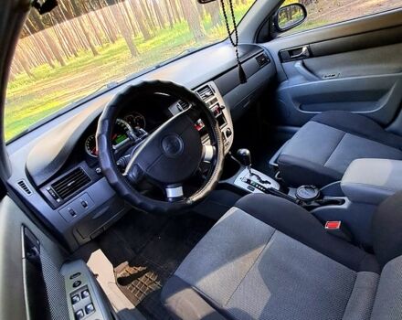 Черный Шевроле Лачетти, объемом двигателя 1.8 л и пробегом 180 тыс. км за 5300 $, фото 4 на Automoto.ua