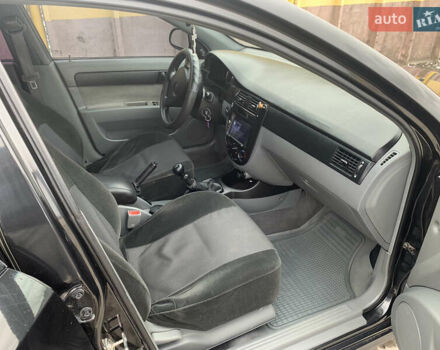 Черный Шевроле Лачетти, объемом двигателя 1.6 л и пробегом 174 тыс. км за 5500 $, фото 26 на Automoto.ua