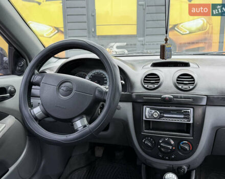 Черный Шевроле Лачетти, объемом двигателя 1.8 л и пробегом 202 тыс. км за 3999 $, фото 29 на Automoto.ua