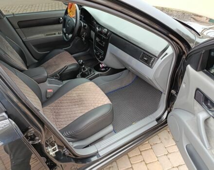 Черный Шевроле Лачетти, объемом двигателя 1.8 л и пробегом 197 тыс. км за 4350 $, фото 15 на Automoto.ua