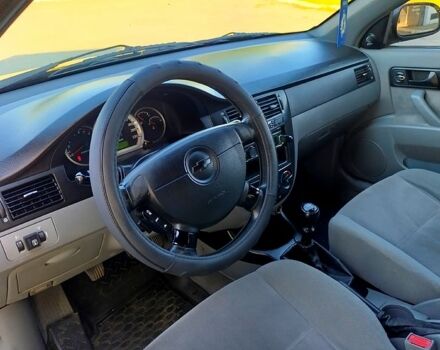 Черный Шевроле Лачетти, объемом двигателя 1.6 л и пробегом 240 тыс. км за 3650 $, фото 6 на Automoto.ua