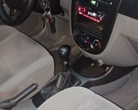 Черный Шевроле Лачетти, объемом двигателя 1.6 л и пробегом 138 тыс. км за 5500 $, фото 5 на Automoto.ua