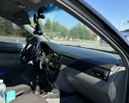 Черный Шевроле Лачетти, объемом двигателя 1.8 л и пробегом 213 тыс. км за 4500 $, фото 10 на Automoto.ua