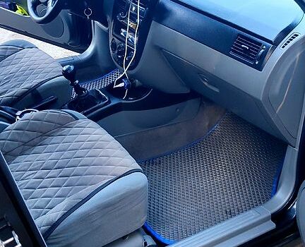 Чорний Шевроле Лачетті, об'ємом двигуна 1.6 л та пробігом 300 тис. км за 3200 $, фото 8 на Automoto.ua