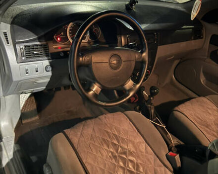 Черный Шевроле Лачетти, объемом двигателя 1.8 л и пробегом 296 тыс. км за 5300 $, фото 2 на Automoto.ua