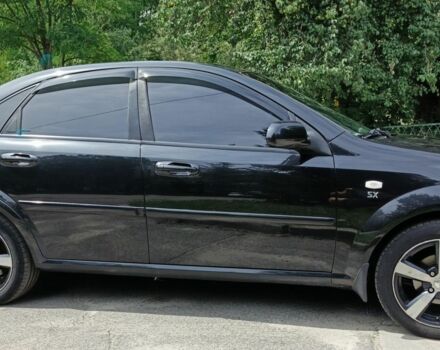 Черный Шевроле Лачетти, объемом двигателя 1.8 л и пробегом 190 тыс. км за 4999 $, фото 6 на Automoto.ua