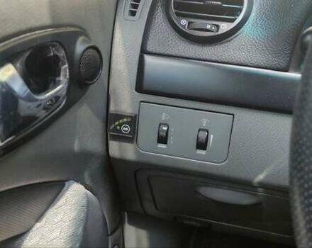 Черный Шевроле Лачетти, объемом двигателя 1.8 л и пробегом 195 тыс. км за 4000 $, фото 5 на Automoto.ua