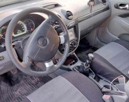 Черный Шевроле Лачетти, объемом двигателя 1.8 л и пробегом 300 тыс. км за 3300 $, фото 7 на Automoto.ua