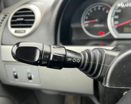 Черный Шевроле Лачетти, объемом двигателя 1.8 л и пробегом 293 тыс. км за 4190 $, фото 29 на Automoto.ua