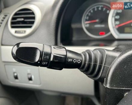 Черный Шевроле Лачетти, объемом двигателя 1.8 л и пробегом 293 тыс. км за 4190 $, фото 29 на Automoto.ua