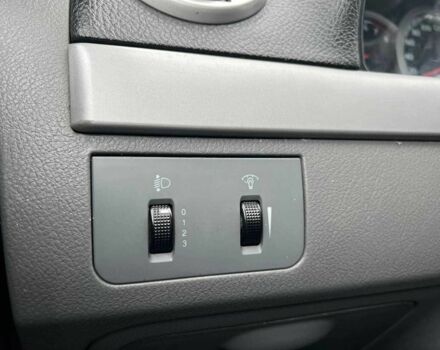 Черный Шевроле Лачетти, объемом двигателя 1.8 л и пробегом 293 тыс. км за 4190 $, фото 19 на Automoto.ua