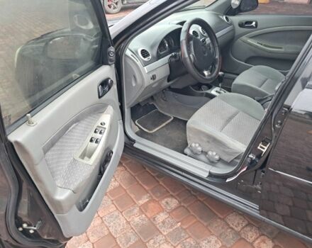 Черный Шевроле Лачетти, объемом двигателя 1.8 л и пробегом 190 тыс. км за 4300 $, фото 15 на Automoto.ua