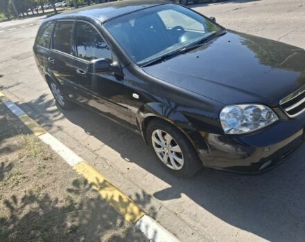 Черный Шевроле Лачетти, объемом двигателя 1.8 л и пробегом 300 тыс. км за 3000 $, фото 1 на Automoto.ua