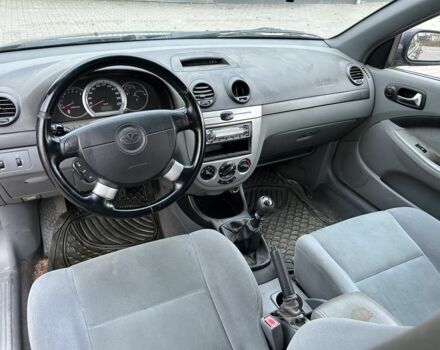 Черный Шевроле Лачетти, объемом двигателя 1.6 л и пробегом 200 тыс. км за 1450 $, фото 10 на Automoto.ua