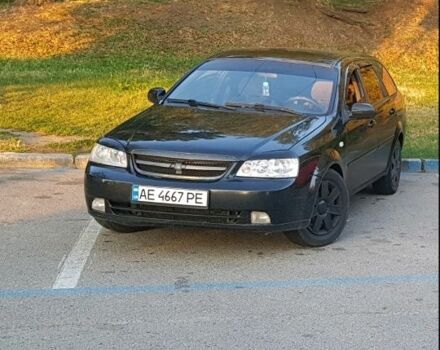 Черный Шевроле Лачетти, объемом двигателя 1.8 л и пробегом 330 тыс. км за 3846 $, фото 4 на Automoto.ua