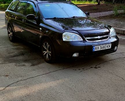 Черный Шевроле Лачетти, объемом двигателя 1.8 л и пробегом 176 тыс. км за 3500 $, фото 2 на Automoto.ua