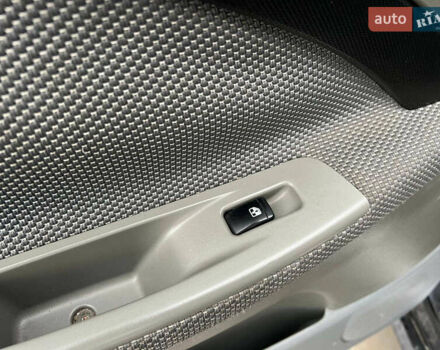 Черный Шевроле Лачетти, объемом двигателя 1.8 л и пробегом 293 тыс. км за 4190 $, фото 32 на Automoto.ua