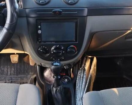 Черный Шевроле Лачетти, объемом двигателя 1.8 л и пробегом 210 тыс. км за 3800 $, фото 14 на Automoto.ua