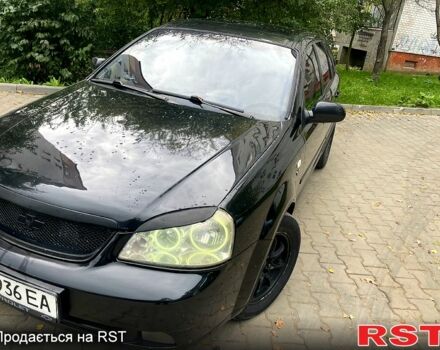 Черный Шевроле Лачетти, объемом двигателя 1.8 л и пробегом 350 тыс. км за 3600 $, фото 5 на Automoto.ua