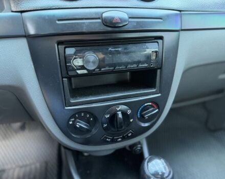 Черный Шевроле Лачетти, объемом двигателя 1.8 л и пробегом 220 тыс. км за 3499 $, фото 15 на Automoto.ua