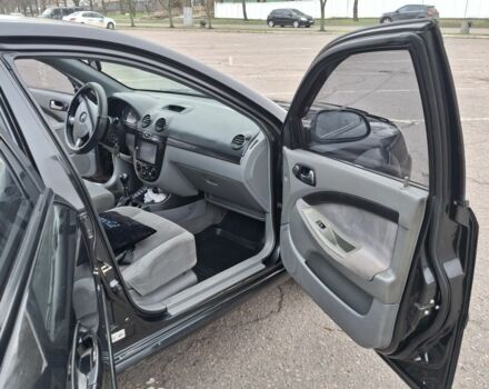 Черный Шевроле Лачетти, объемом двигателя 1.8 л и пробегом 335 тыс. км за 4000 $, фото 19 на Automoto.ua