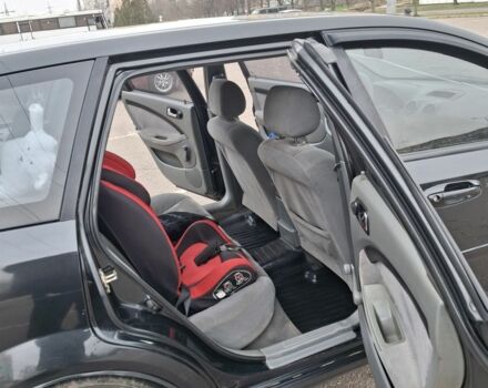 Черный Шевроле Лачетти, объемом двигателя 1.8 л и пробегом 335 тыс. км за 4000 $, фото 13 на Automoto.ua