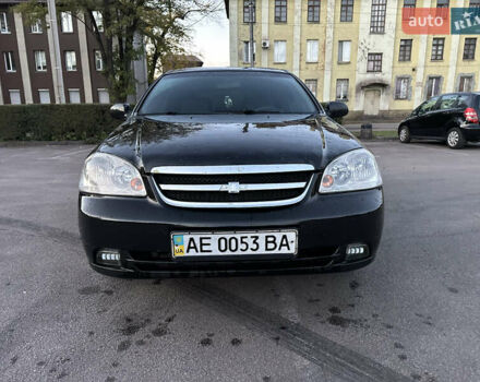 Черный Шевроле Лачетти, объемом двигателя 1.8 л и пробегом 180 тыс. км за 3900 $, фото 1 на Automoto.ua
