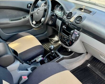 Черный Шевроле Лачетти, объемом двигателя 1.8 л и пробегом 101 тыс. км за 4200 $, фото 8 на Automoto.ua