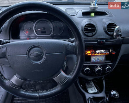 Чорний Шевроле Лачетті, об'ємом двигуна 1.8 л та пробігом 285 тис. км за 3999 $, фото 20 на Automoto.ua
