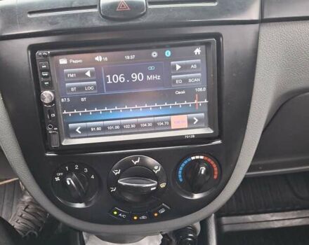 Черный Шевроле Лачетти, объемом двигателя 1.8 л и пробегом 335 тыс. км за 4000 $, фото 24 на Automoto.ua