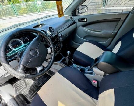 Черный Шевроле Лачетти, объемом двигателя 1.8 л и пробегом 101 тыс. км за 4200 $, фото 6 на Automoto.ua