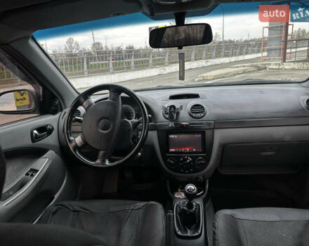 Чорний Шевроле Лачетті, об'ємом двигуна 1.8 л та пробігом 94 тис. км за 4900 $, фото 8 на Automoto.ua