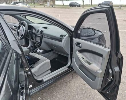 Черный Шевроле Лачетти, объемом двигателя 1.8 л и пробегом 335 тыс. км за 4000 $, фото 30 на Automoto.ua