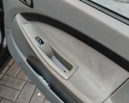 Черный Шевроле Лачетти, объемом двигателя 1.8 л и пробегом 297 тыс. км за 4500 $, фото 2 на Automoto.ua