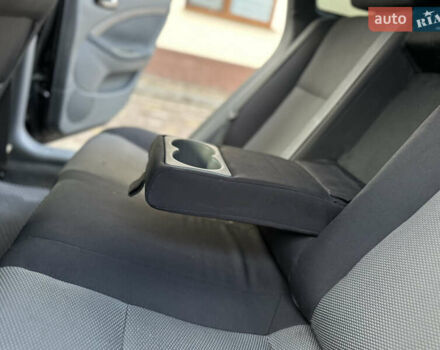 Черный Шевроле Лачетти, объемом двигателя 1.6 л и пробегом 230 тыс. км за 4950 $, фото 113 на Automoto.ua